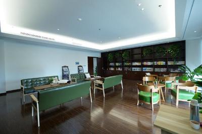 杭州最大出租车服务区开业，打造司机“一站式”服务新标杆